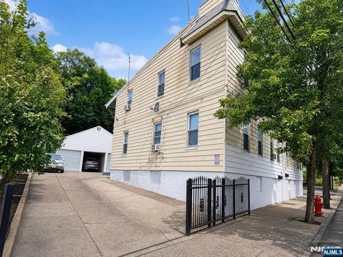 33-25-33 Belmont Ave, Paterson, NJ, 07522-1575 | Card Image