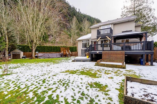 535 Driftwood Avenue, House other with 3 bedrooms, 2 bathrooms and 6 parking in Harrison Hot Springs BC | Image 36