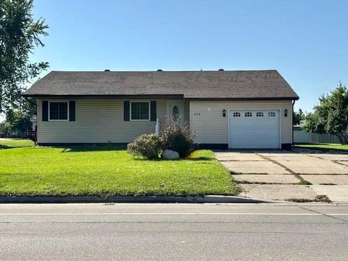 1114 Greenwood St E, Thief River Falls, MN, 56701-4106 | Card Image
