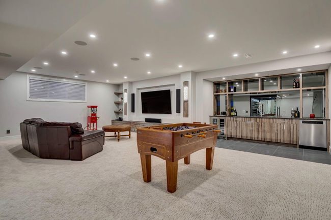 2543 11 Avenue Nw, Home with 6 bedrooms, 4 bathrooms and 3 parking in Calgary AB | Image 36