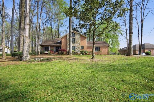 121 Fairington Road Nw, Huntsville, AL, 35806 | Card Image