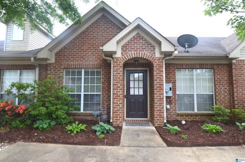 2816 Southwood Ln, BESSEMER, AL, 35022-5693 | Card Image