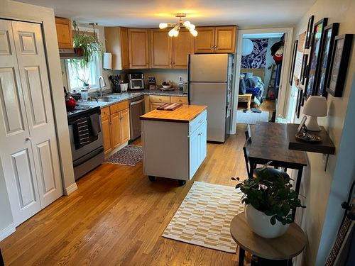 apt-3-74 Essex St, Salem, MA, 01970-5354 | Card Image