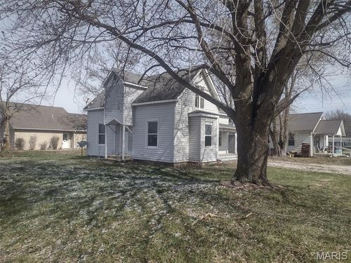 702 Allen St, Montgomery City, MO, 63361-1405 | Card Image