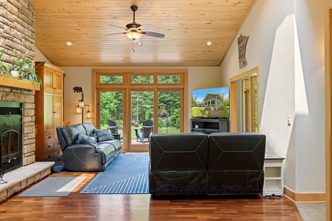 677 County Road 60, House other with 3 bedrooms, 3 bathrooms and null parking in Grand Marais MN | Image 22