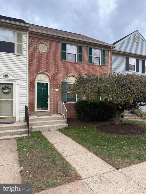 8625 Point Of Woods Dr, MANASSAS, VA, 20110-6315 | Card Image