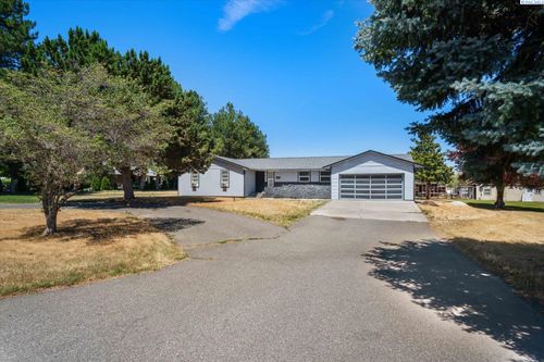 211804 E 193 PR E 193 Pr Se, Kennewick, WA, 99337 | Card Image