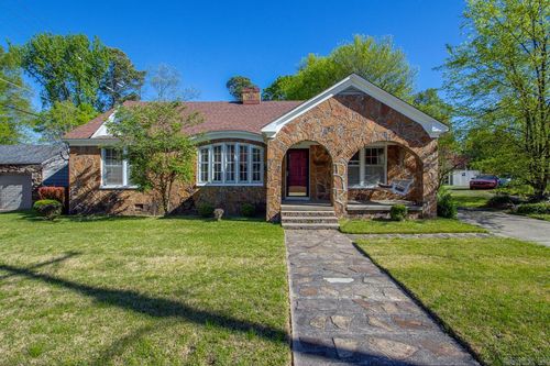 409 W H Ave, North Little Rock, AR, 72116-8739 | Card Image