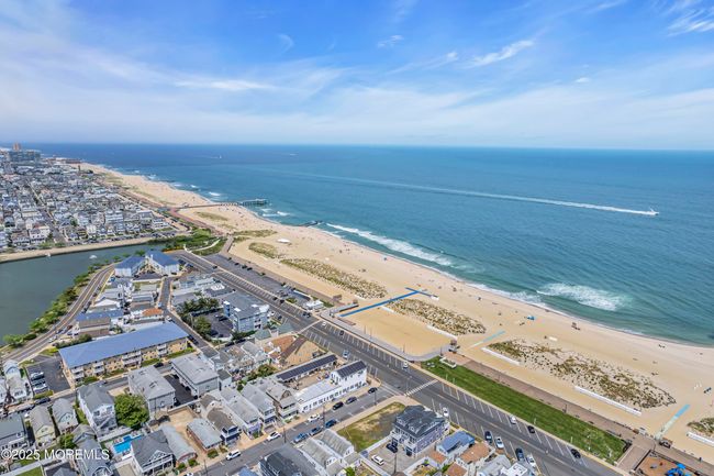 404 Park Place Ave, House other with 4 bedrooms, 2 bathrooms and null parking in Bradley Beach NJ | Image 15