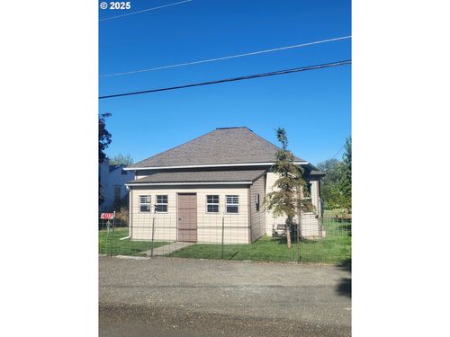 407 Sw Fourth St, Grass Valley, OR, 97029-3082 | Card Image