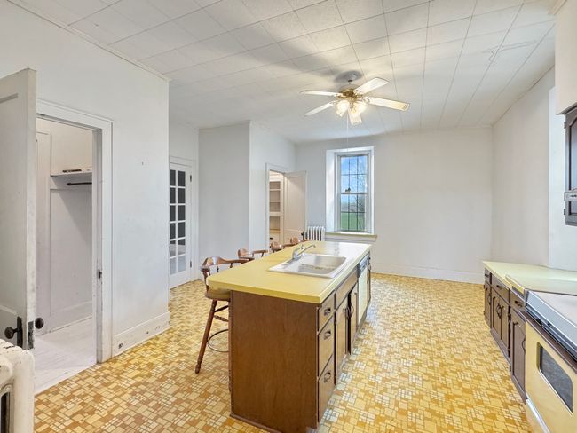 15598 3440 East St, House other with 6 bedrooms, 3 bathrooms and 10 parking in Spring Valley IL | Image 16