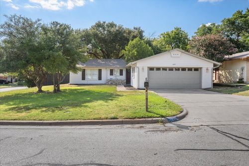 2809 Olympia Dr, Arlington, TX, 76013-1239 | Card Image