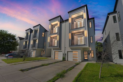 2425 Crossman Ave, Dallas, TX, 75212-5207 | Card Image