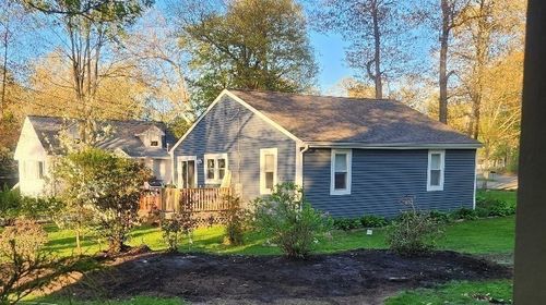 23 Freyer Rd, Southampton, MA, 01073-9528 | Card Image