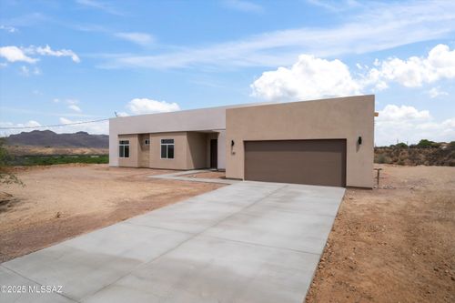 130 Avenida Ostion, Rio Rico, AZ, 85648-7300 | Card Image