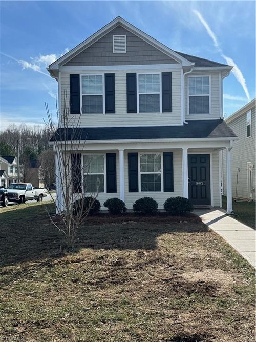 1662 Parkside Meadow Dr, Winston-Salem, NC, 27127-7495 | Card Image