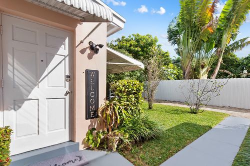 b-811 Sw 26th Ct, Fort Lauderdale, FL, 33315-2631 | Card Image