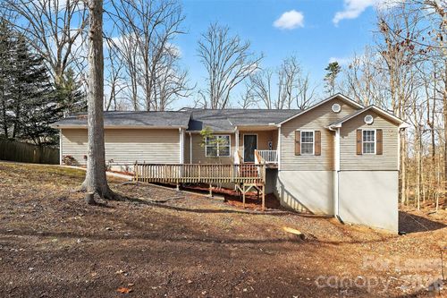 6238 King George Dr, Charlotte, NC, 28213-6455 | Card Image