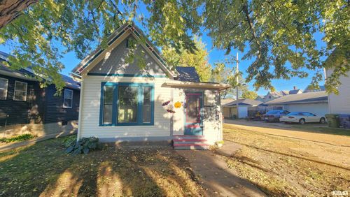 113 N 6th St, Clinton, IA, 52732-7117 | Card Image