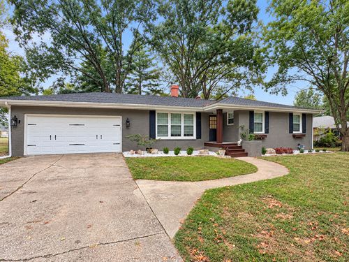 504 Cessna Ln, Mount Vernon, IL, 62864-5738 | Card Image