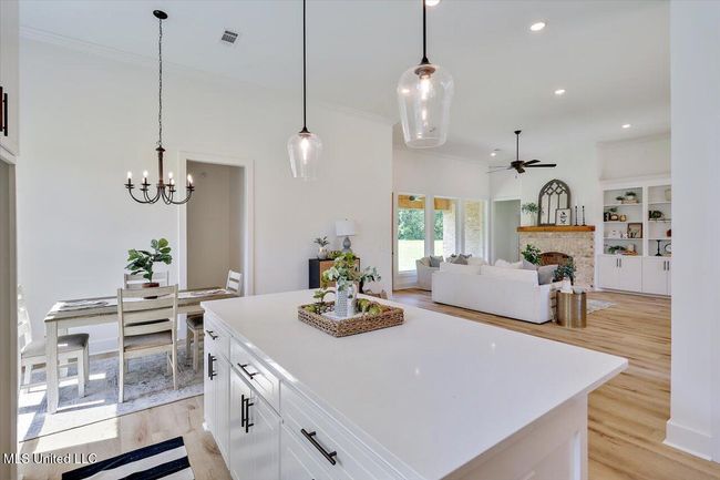11-1015 Mullican Rd | Image 11