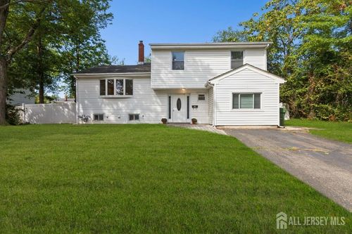 5 Waverly Dr, Edison, NJ, 08817-4627 | Card Image