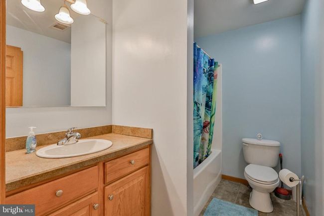 6295 Venture Ct, House other with 4 bedrooms, 4 bathrooms and null parking in Slatington PA | Image 42