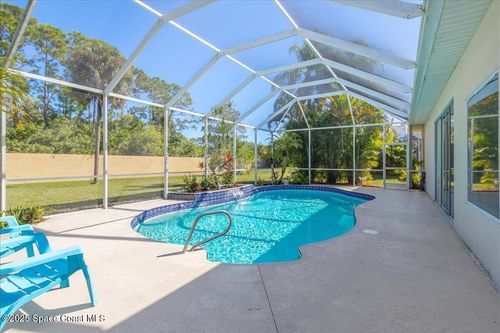 3639 Meadowlark Way, Melbourne, FL, 32904-9527 | Card Image