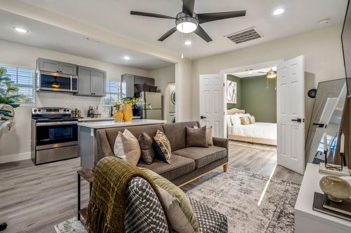 apt-3-5 Estelle St, Houston, TX, 77003-1989 | Card Image