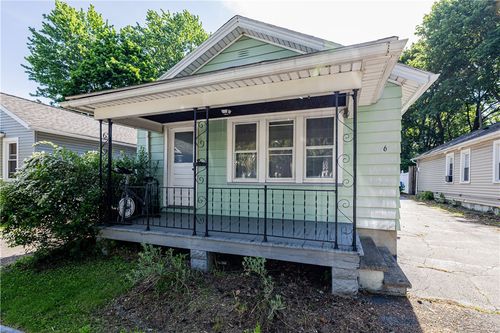 6 Sauer Pl, Rochester, NY, 14620-2215 | Card Image