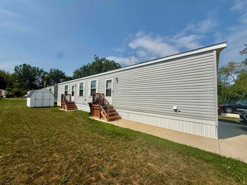 1062 Jefferson Ct, Mount Pleasant, MI, 48858-4553 | Card Image