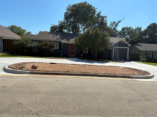 6441 Drury Ln, Fort Worth, TX, 76116-4403 | Card Image