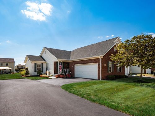 8283 Kingfisher Ln, Pickerington, OH, 43147-8062 | Card Image