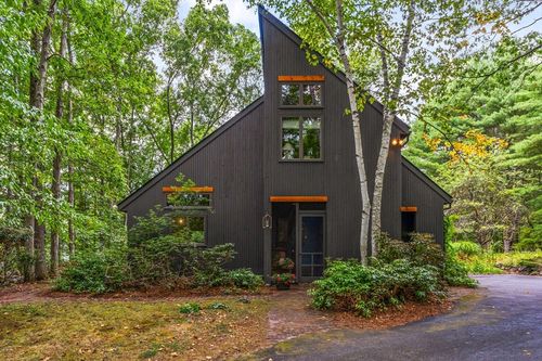 109 Pond St, Dunstable, MA, 01827-2308 | Card Image