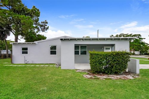 2230 Sw 5th St, FORT LAUDERDALE, FL, 33312-1419 | Card Image