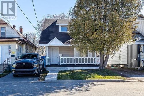 104 London St, Sault Ste. Marie, ON, P6A2S4 | Card Image