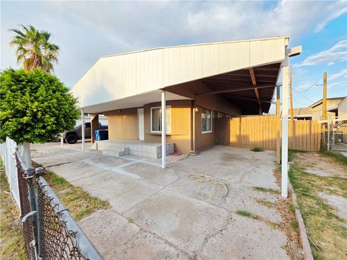 2240 Del Rey Dr, Bullhead City, AZ, 86442-5820 | Card Image
