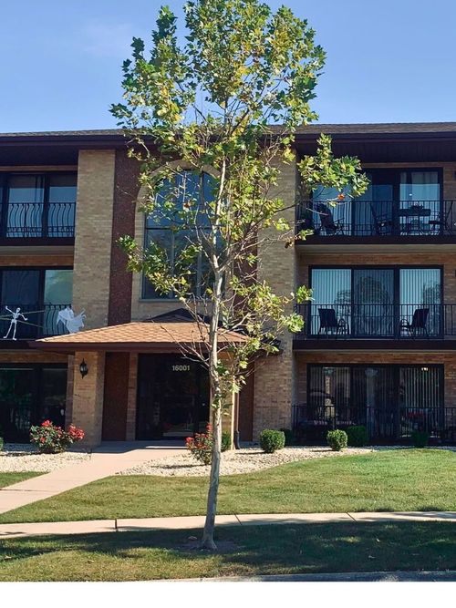 apt-1s-16001 Eagle Ridge Dr, Tinley Park, IL, 60477-4943 | Card Image