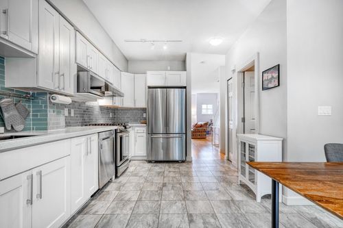 3264 Clermont Mews, Vancouver, BC, V5S4X3 | Card Image