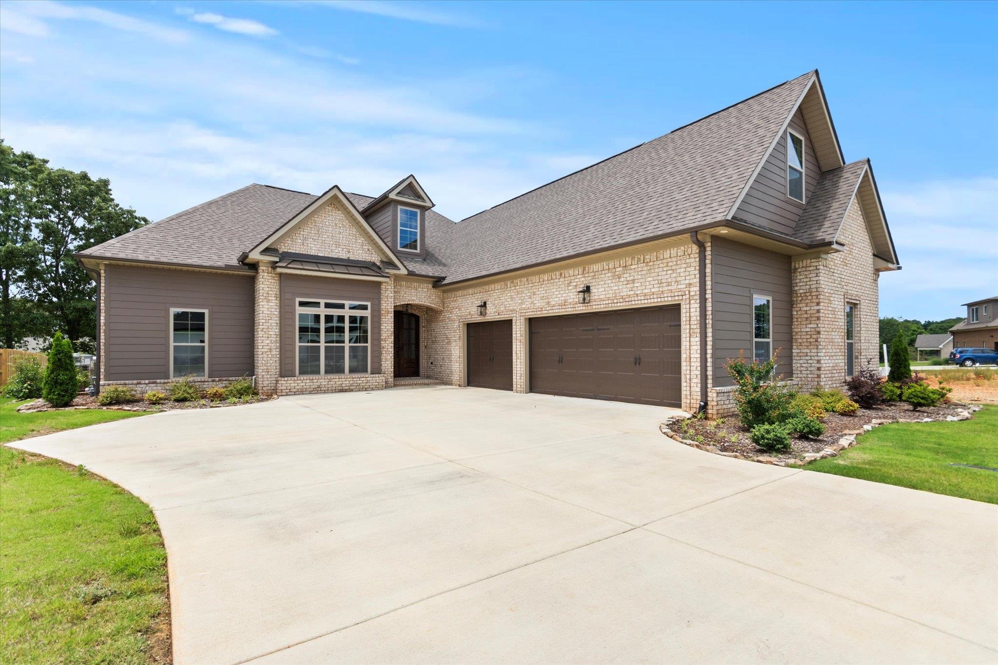 Gunner Cir, Athens, AL 35613 #1