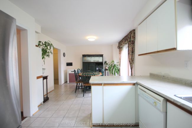 73 Hullrick Dr, House other with 4 bedrooms, 3 bathrooms and 4 parking in Etobicoke ON | Image 22