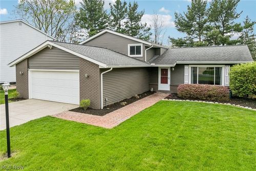 14281 Revere Circle, Middleburg Heights, OH, 44130 | Card Image