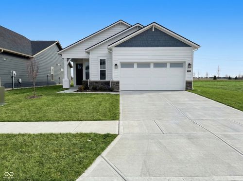 13007 Seven Springs Ln, Noblesville, IN, 46060-9220 | Card Image