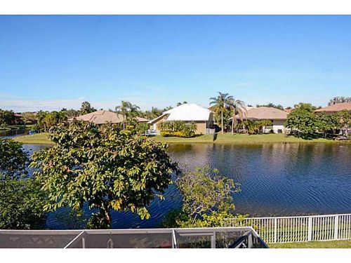 9855 Fairway Cove Ln, Plantation, FL, 33324-2823 | Card Image