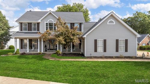 16015 Canterbury Estates Dr, Ellisville, MO, 63021-2003 | Card Image