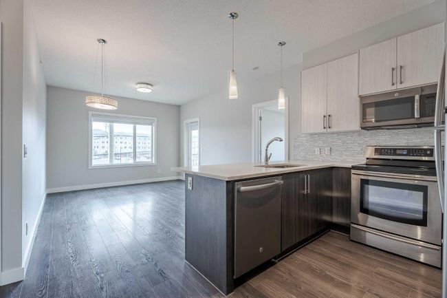 301 - 16 Sage Hill Terrace Nw, Home with 2 bedrooms, 2 bathrooms and 1 parking in Calgary AB | Image 7