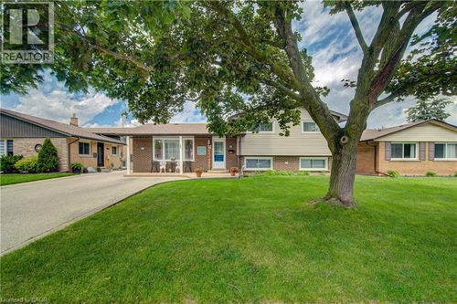 99 Highman Ave, Cambridge, ON, N1R3M2 | Card Image