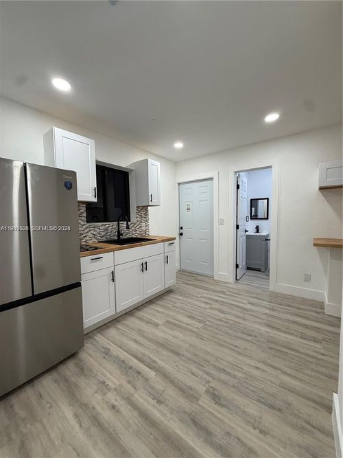 3-5413 Sw 23rd St, West Park, FL, 33023-3129 | Card Image