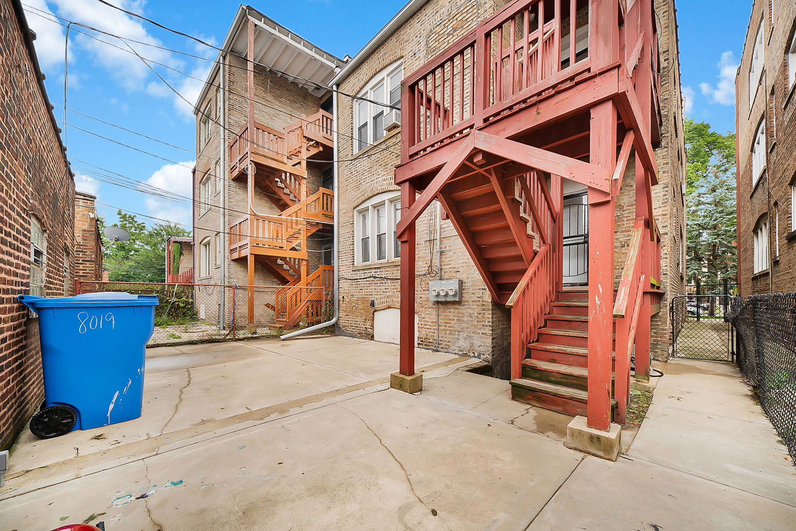 Residential Income in Chicago 5