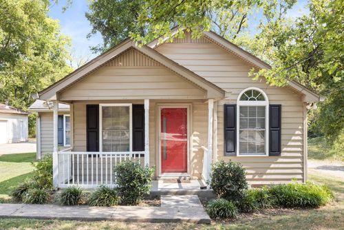 3833 Saunders Ave, Nashville, TN, 37216-2021 | Card Image
